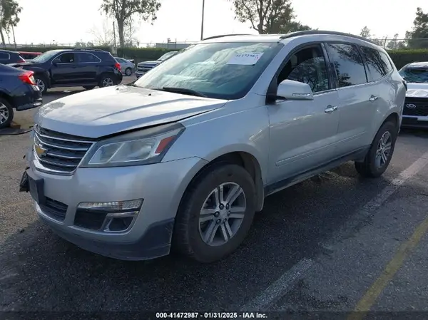 1GNKRHKD2GJ121038 2016 CHEVROLET TRAVERSE - Image 2
