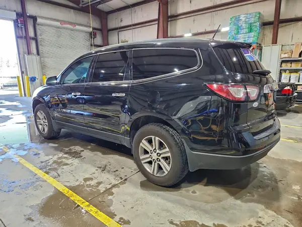 1GNKRHKD2GJ220300 2016 CHEVROLET TRAVERSE - Image 2