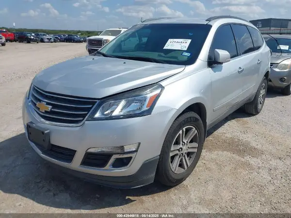 1GNKRHKD2GJ335284 2016 CHEVROLET TRAVERSE - Image 2