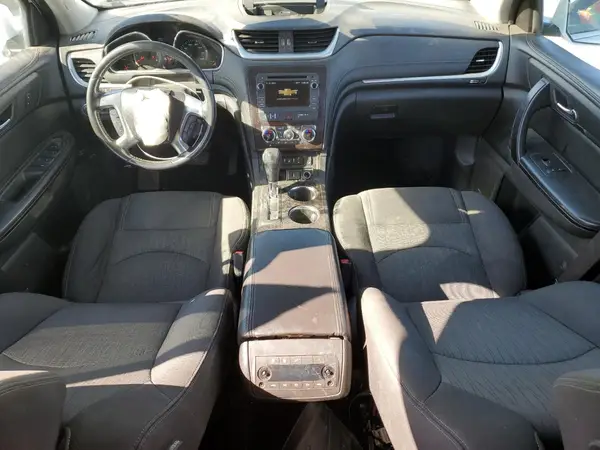 1GNKRHKD2HJ134664 2017 CHEVROLET TRAVERSE - Image 8