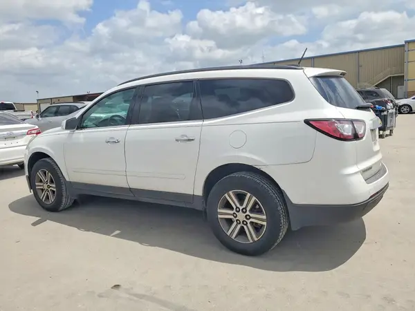 1GNKRHKD2HJ164134 2017 CHEVROLET TRAVERSE - Image 2