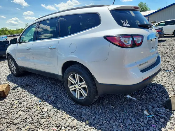 1GNKRHKD2HJ189454 2017 CHEVROLET TRAVERSE - Image 2