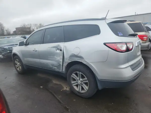 1GNKRHKD2HJ204051 2017 CHEVROLET TRAVERSE - Image 2