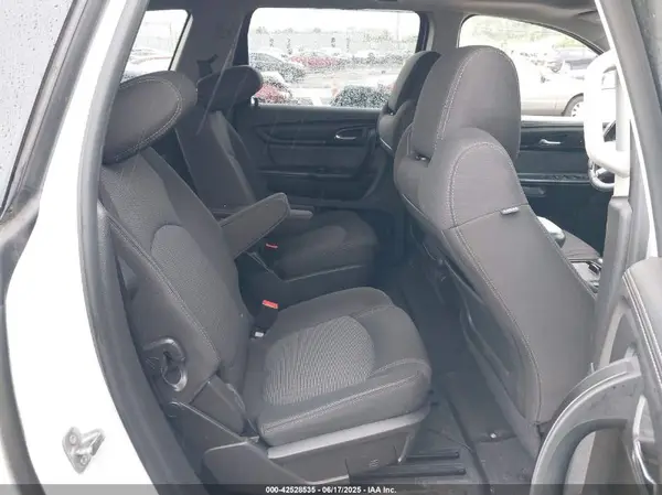 1GNKRHKD2HJ275931 2017 CHEVROLET TRAVERSE - Image 8