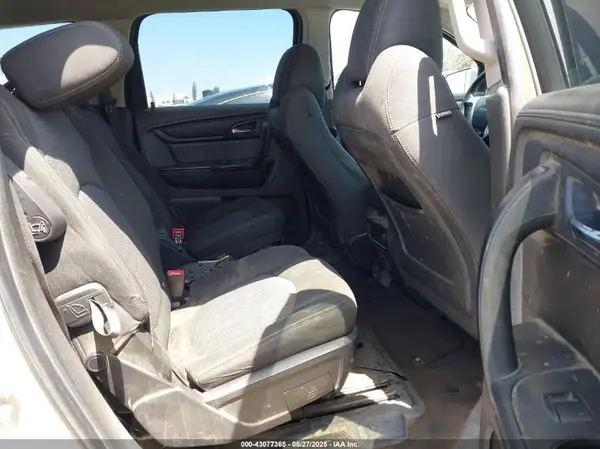 1GNKRHKD3GJ121887 2016 CHEVROLET TRAVERSE - Image 8