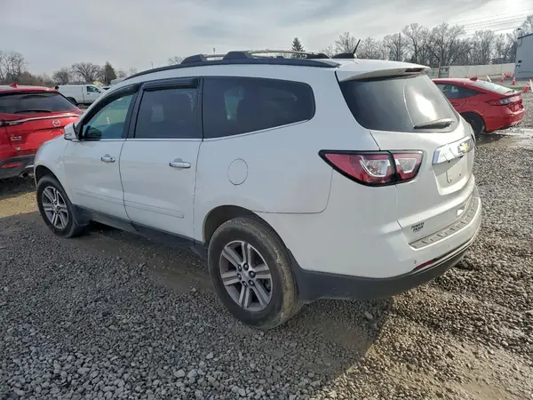 1GNKRHKD3GJ156641 2016 CHEVROLET TRAVERSE - Image 2
