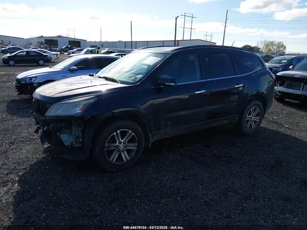 1GNKRHKD3GJ158499 2016 CHEVROLET TRAVERSE - Image 2
