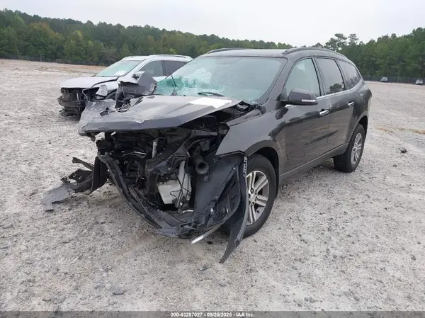 1GNKRHKD3GJ170782 2016 CHEVROLET TRAVERSE - Image 2