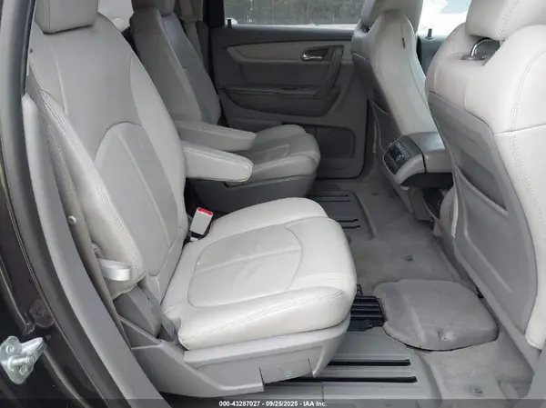 1GNKRHKD3GJ170782 2016 CHEVROLET TRAVERSE - Image 8