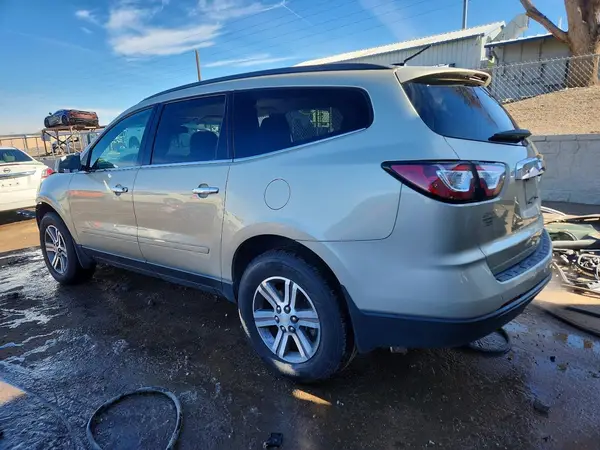 1GNKRHKD3GJ194516 2016 CHEVROLET TRAVERSE - Image 2