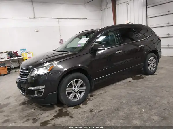 1GNKRHKD3GJ330241 2016 CHEVROLET TRAVERSE - Image 2