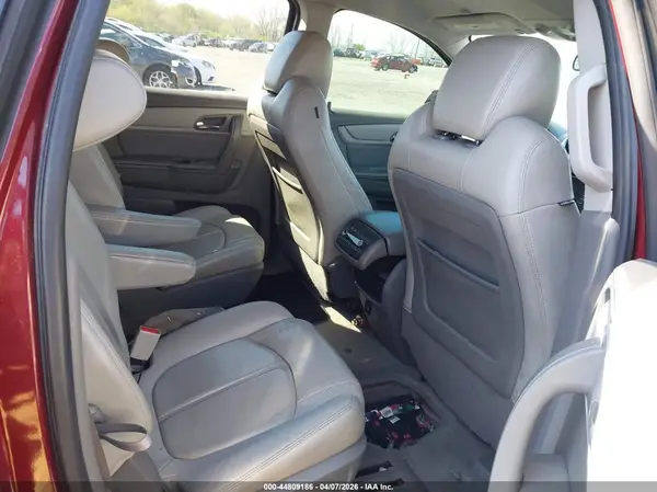 1GNKRHKD3GJ340266 2016 CHEVROLET TRAVERSE - Image 8