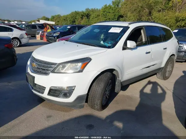 1GNKRHKD3HJ139811 2017 CHEVROLET TRAVERSE - Image 2