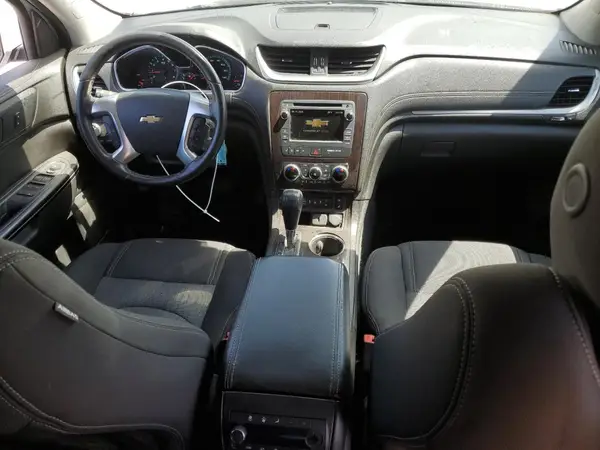 1GNKRHKD3HJ140392 2017 CHEVROLET TRAVERSE - Image 8