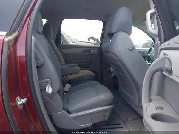 1GNKRHKD3HJ160514 2017 CHEVROLET TRAVERSE - Image 8