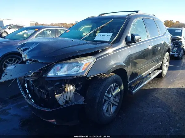 1GNKRHKD3HJ170752 2017 CHEVROLET TRAVERSE - Image 2