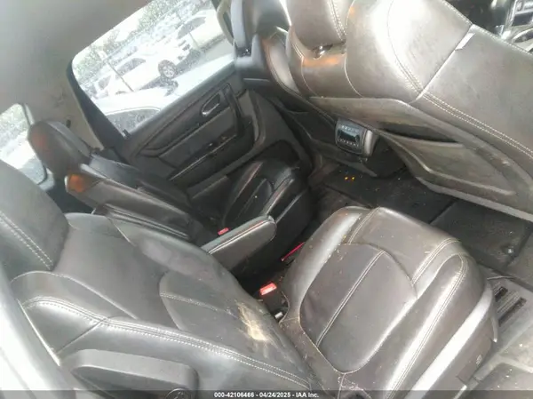 1GNKRHKD3HJ171027 2017 CHEVROLET TRAVERSE - Image 8