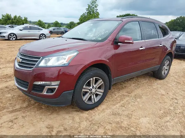 1GNKRHKD3HJ340219 2017 CHEVROLET TRAVERSE - Image 2