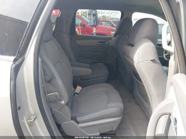 1GNKRHKD4GJ119565 2016 CHEVROLET TRAVERSE - Image 8