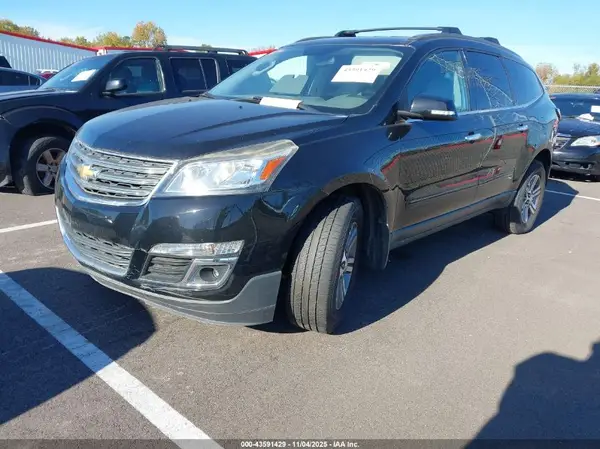 1GNKRHKD4GJ150220 2016 CHEVROLET TRAVERSE - Image 2