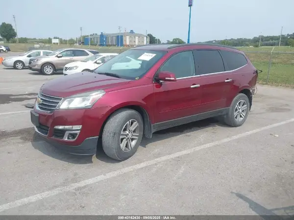 1GNKRHKD4GJ226664 2016 CHEVROLET TRAVERSE - Image 2