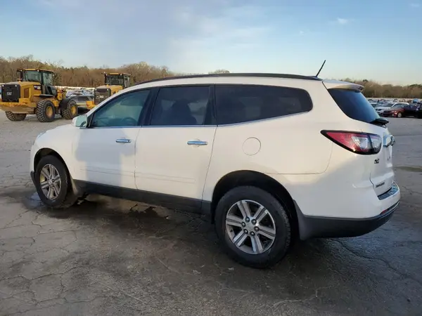 1GNKRHKD4HJ134889 2017 CHEVROLET TRAVERSE - Image 2