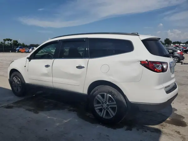 1GNKRHKD4HJ144015 2017 CHEVROLET TRAVERSE - Image 2