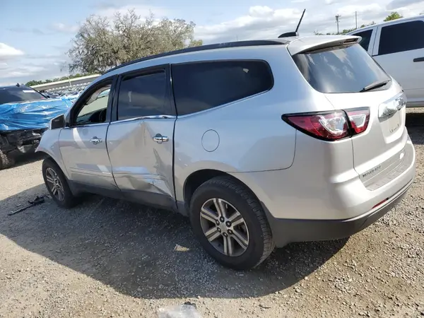 1GNKRHKD4HJ166340 2017 CHEVROLET TRAVERSE - Image 2