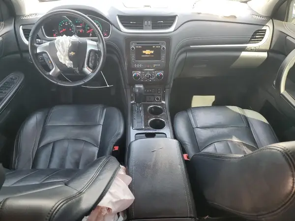1GNKRHKD4HJ166340 2017 CHEVROLET TRAVERSE - Image 8