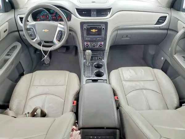 1GNKRHKD4HJ180321 2017 CHEVROLET TRAVERSE - Image 8