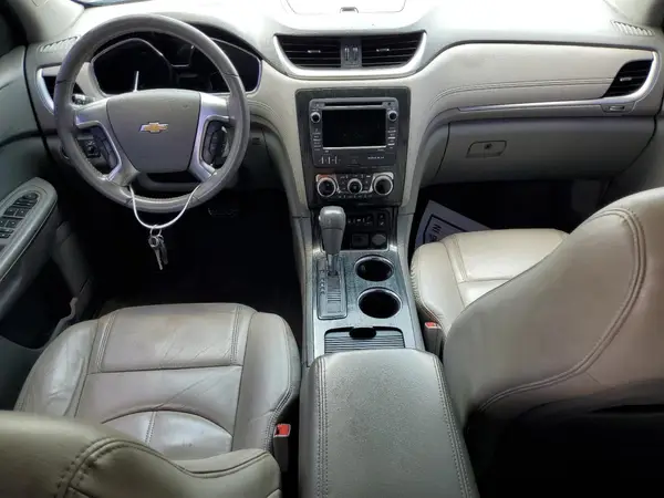 1GNKRHKD4HJ183297 2017 CHEVROLET TRAVERSE - Image 8