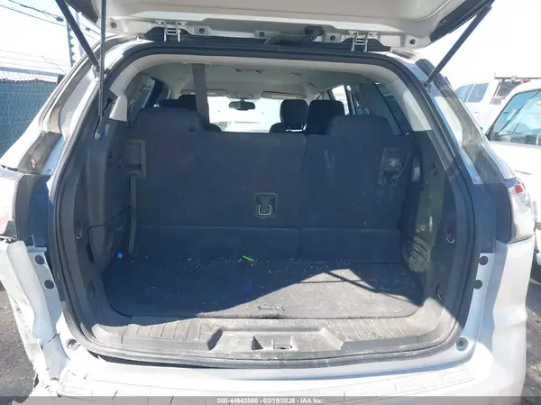 1GNKRHKD4HJ192503 2017 CHEVROLET TRAVERSE - Image 8