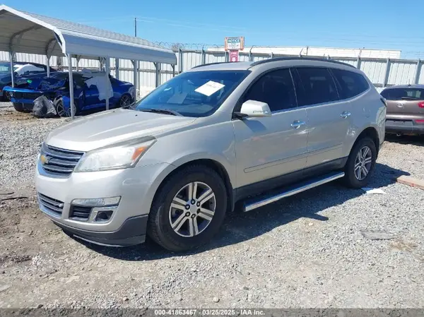 1GNKRHKD4HJ224432 2017 CHEVROLET TRAVERSE - Image 2