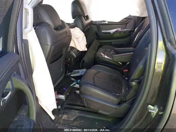 1GNKRHKD4HJ265823 2017 CHEVROLET TRAVERSE - Image 8