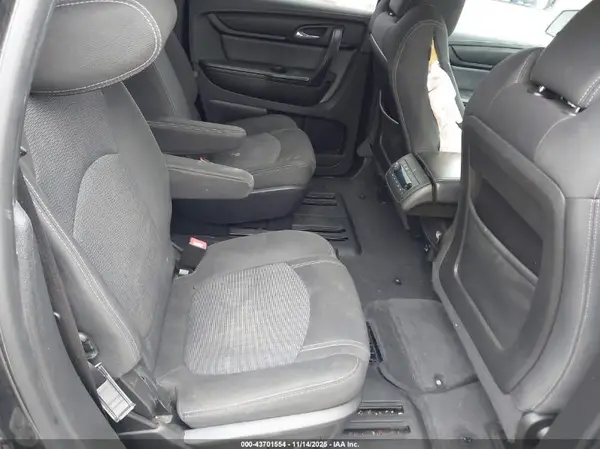 1GNKRHKD4HJ292231 2017 CHEVROLET TRAVERSE - Image 8