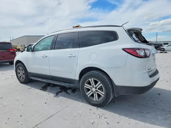 1GNKRHKD4HJ329326 2017 CHEVROLET TRAVERSE - Image 2