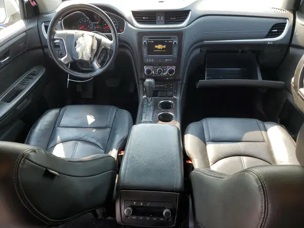 1GNKRHKD4HJ344425 2017 CHEVROLET TRAVERSE - Image 8