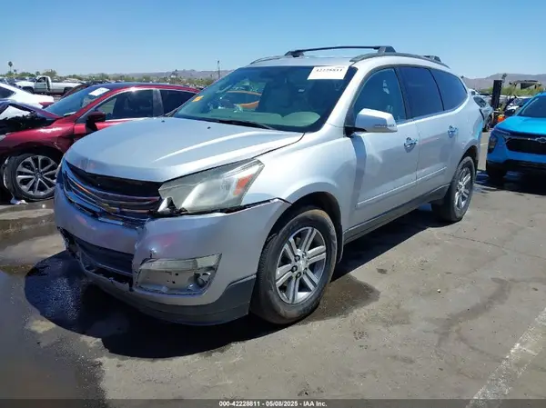 1GNKRHKD5GJ137184 2016 CHEVROLET TRAVERSE - Image 2