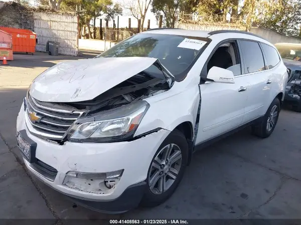 1GNKRHKD5GJ232571 2016 CHEVROLET TRAVERSE - Image 2