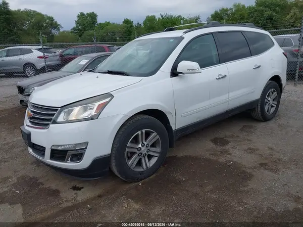 1GNKRHKD5GJ285576 2016 CHEVROLET TRAVERSE - Image 2