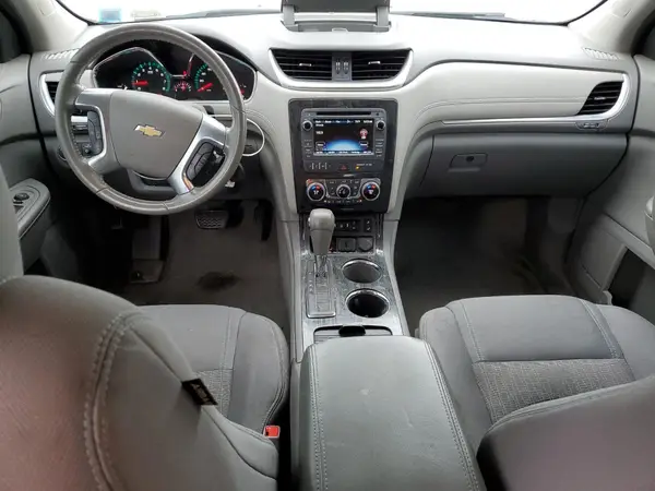 1GNKRHKD5HJ161518 2017 CHEVROLET TRAVERSE - Image 8