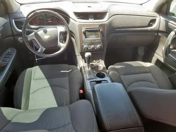 1GNKRHKD5HJ161535 2017 CHEVROLET TRAVERSE - Image 8