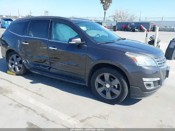 1GNKRHKD5HJ178965 2017 CHEVROLET TRAVERSE - Image 1
