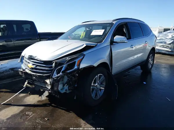 1GNKRHKD5HJ208613 2017 CHEVROLET TRAVERSE - Image 2