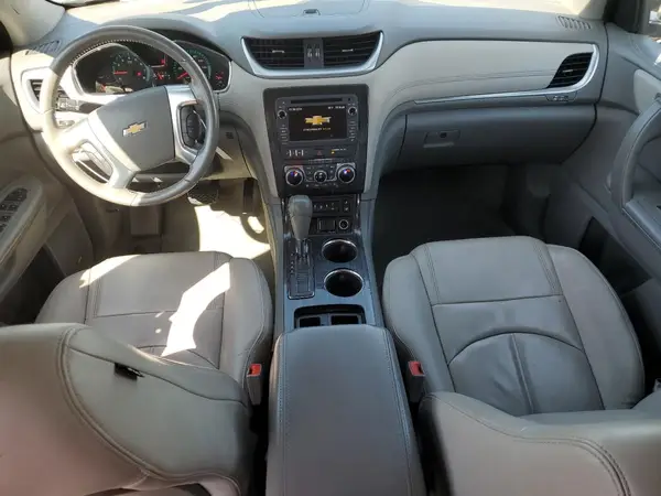 1GNKRHKD5HJ249792 2017 CHEVROLET TRAVERSE - Image 8