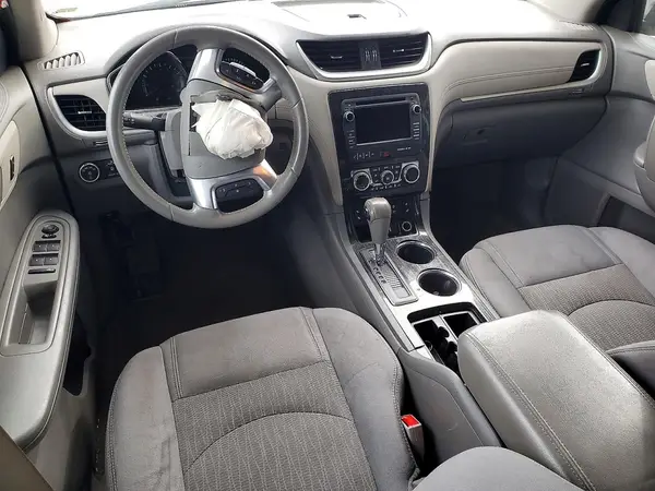 1GNKRHKD5HJ263269 2017 CHEVROLET TRAVERSE - Image 8