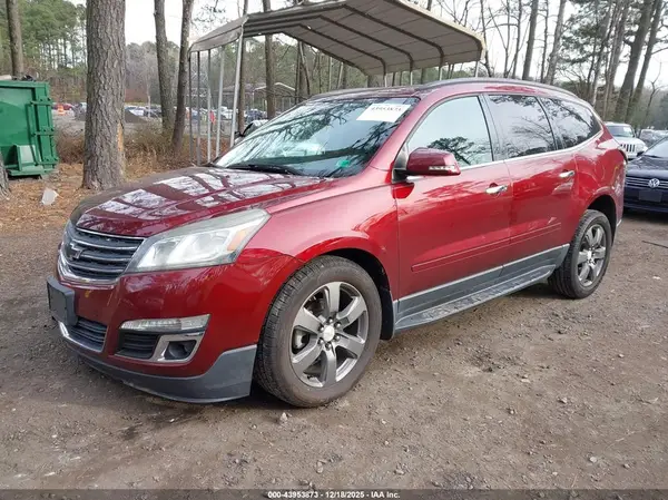 1GNKRHKD5HJ330288 2017 CHEVROLET TRAVERSE - Image 2