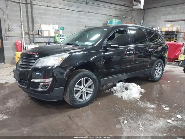 1GNKRHKD6GJ118613 2016 CHEVROLET TRAVERSE - Image 2