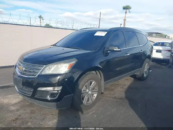 1GNKRHKD6GJ233681 2016 CHEVROLET TRAVERSE - Image 2