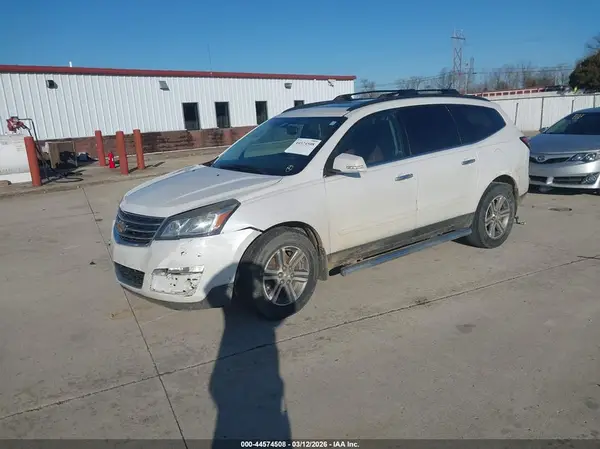 1GNKRHKD6HJ107919 2017 CHEVROLET TRAVERSE - Image 2